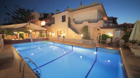 Viešbutis „ERATO HOTEL“ (Gournes, Kreta, Graikija)