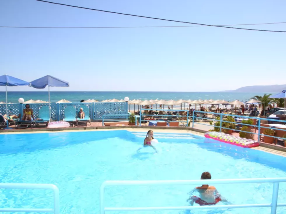 Viešbutis „FERENIKI HOTEL“ (Georgioupolis, Kreta, Graikija)