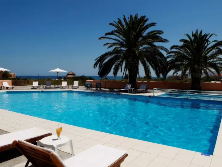 Viešbutis „FERENIKI HOTEL“ (Georgioupolis, Kreta, Graikija)