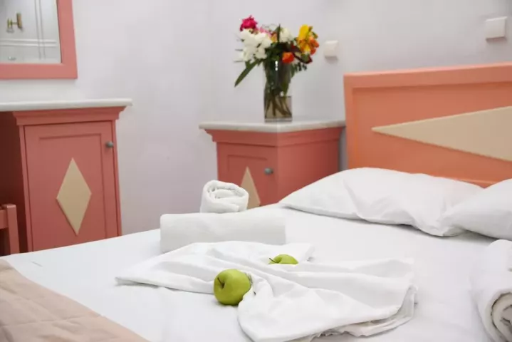 Viešbutis „FERENIKI HOTEL“ (Georgioupolis, Kreta, Graikija)