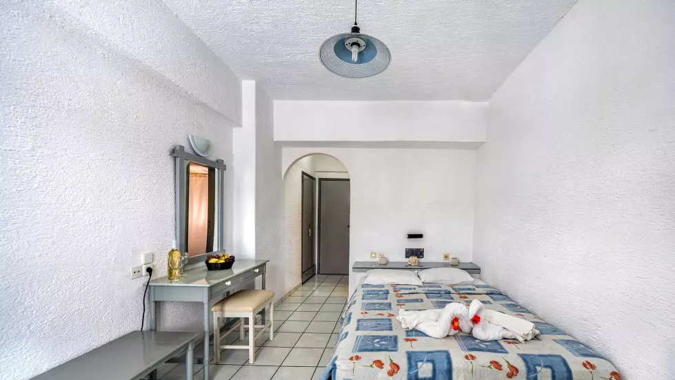 Viešbutis „IRO HOTEL“ (Chersonisas, Kreta, Graikija)