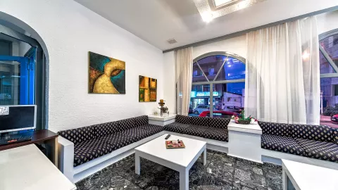 Viešbutis „IRO HOTEL“ (Chersonisas, Kreta, Graikija)