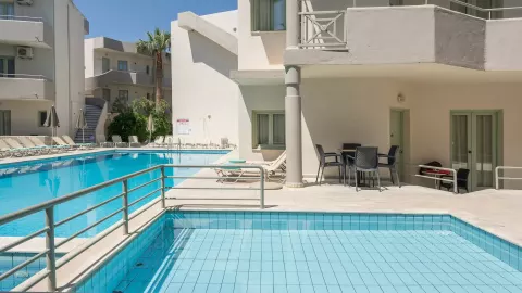 Viešbutis „SUMMER BEACH“ (Georgioupolis, Kreta, Graikija)