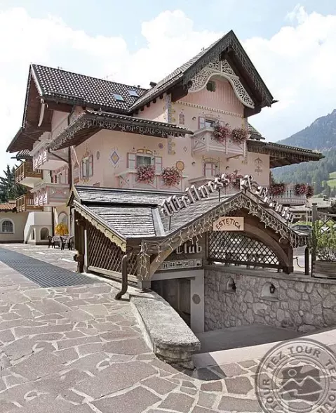 Viešbutis „SOREGHES GRAN CHALET HOTEL & CLUB“