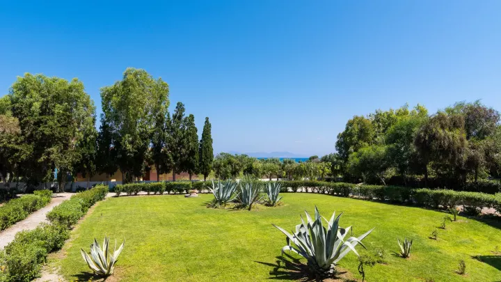 Viešbutis „SABINA HOTEL“ (Theologos, Rodo sala, Graikija)