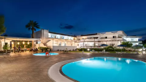 Viešbutis „SABINA HOTEL“ (Theologos, Rodo sala, Graikija)