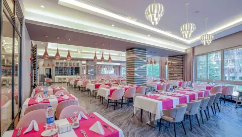 Sueno Hotels Beach Side (Antalija, Turkija)