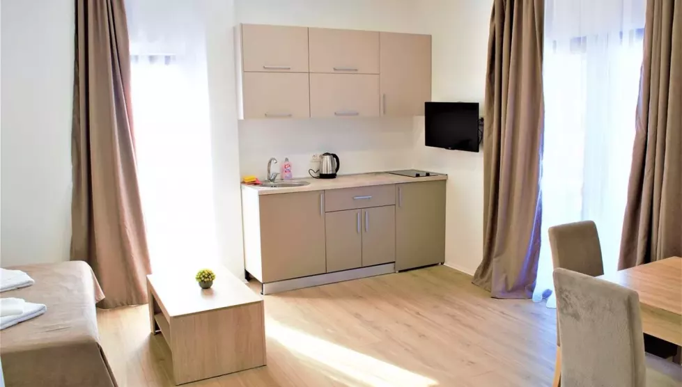 Viešbutis „MARTINOVIC APARTAMENTAI“ (Budva, Tivatas, Juodkalnija)
