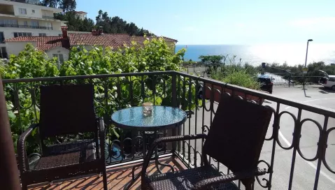 Teodora apartamentai (Tivatas, Juodkalnija - Kroatija)