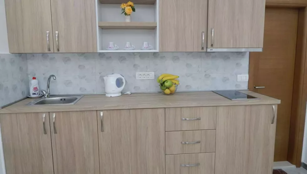 Teodora apartamentai (Tivatas, Juodkalnija - Kroatija)