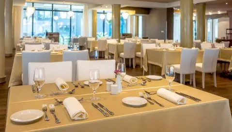 Palmon Bay Hotel & SPA (Tivatas, Juodkalnija - Kroatija)