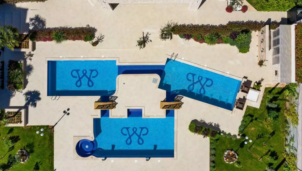 Momentum by Aycon Boutique Hotel (Tivatas, Juodkalnija - Kroatija)