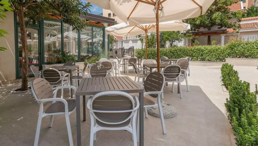 Momentum by Aycon Boutique Hotel (Tivatas, Juodkalnija - Kroatija)