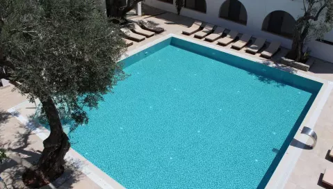 Vile Oliva (Tivatas, Juodkalnija - Kroatija)