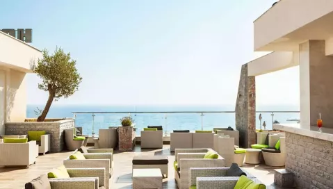 Vile Oliva (Tivatas, Juodkalnija - Kroatija)