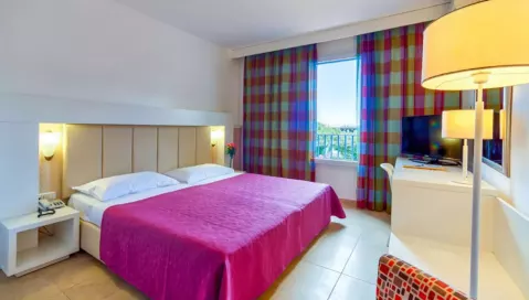 Slovenska Plaza Hotel Complex 4* (Tivatas, Juodkalnija - Kroatija)