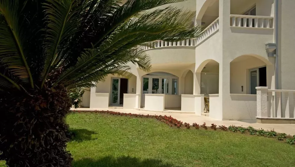 Vila V Lux (Tivatas, Juodkalnija - Kroatija)