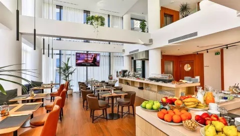 Fagus by Aycon (Tivatas, Juodkalnija - Kroatija)