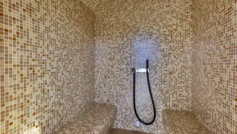 Fagus by Aycon (Tivatas, Juodkalnija - Kroatija)