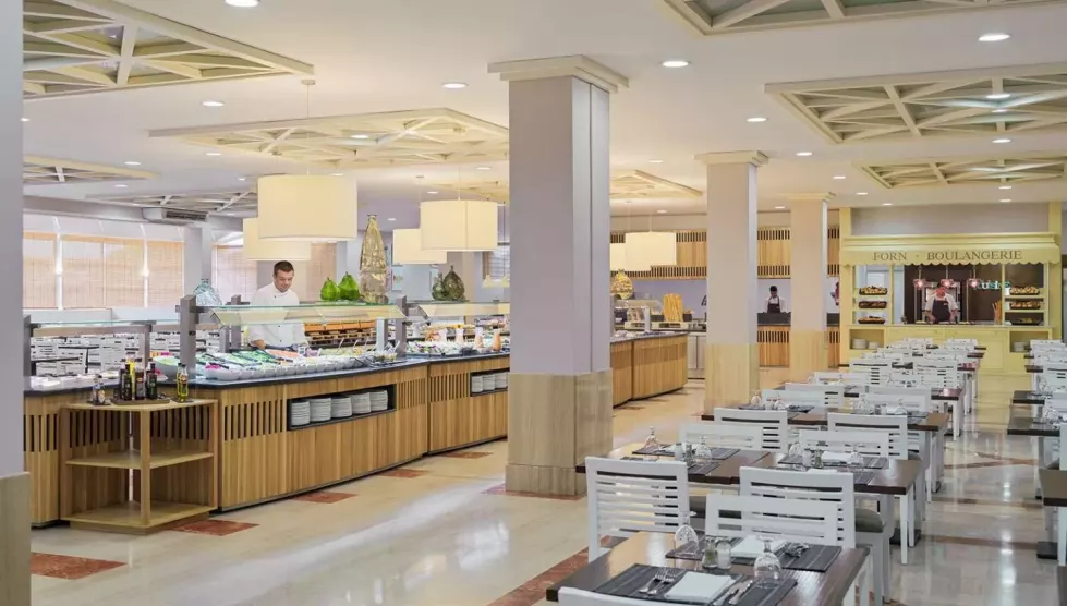 H10 Mediterranean Village (Barselona, Ispanija)