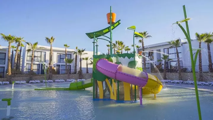 Alannia Salou (Barselona, Ispanija)