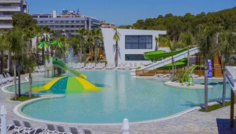 Alannia Salou (Barselona, Ispanija)