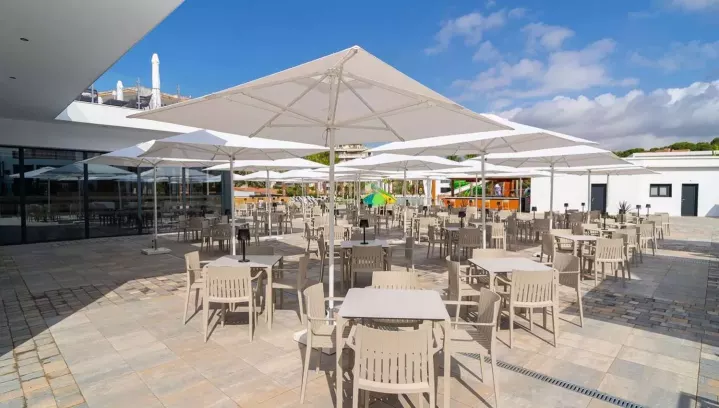 Alannia Salou (Barselona, Ispanija)