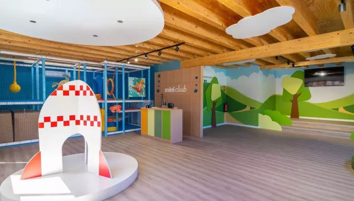 Alannia Salou (Barselona, Ispanija)