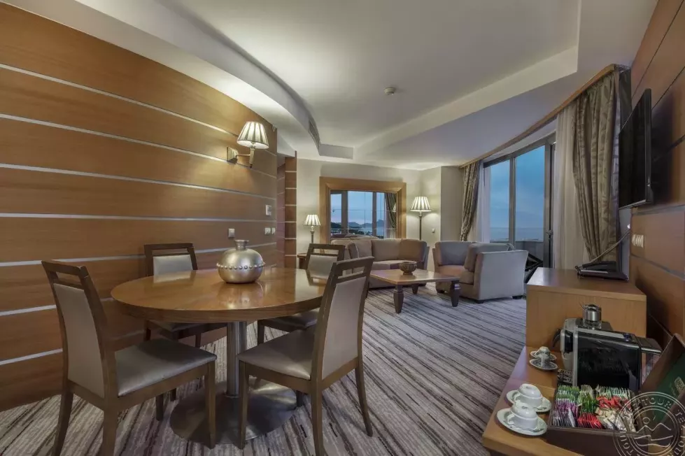 Viešbutis „RIXOS SUNGATE“ (Kemeras, Turkija)