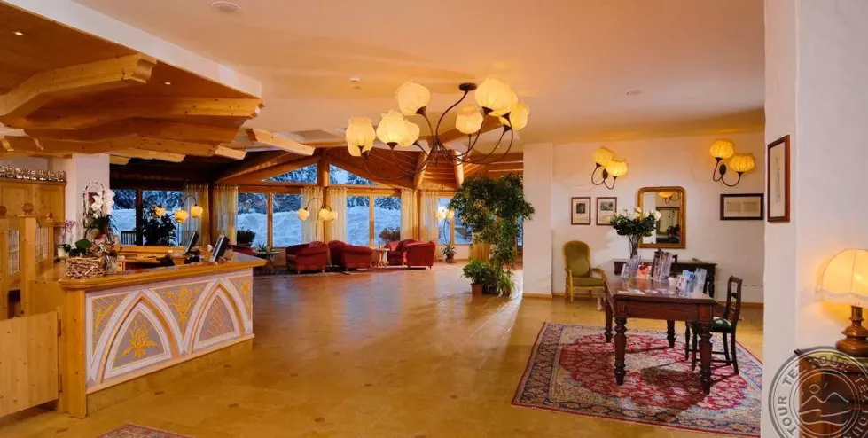 Viešbutis „CARLO MAGNO HOTEL & SPA RESORT“