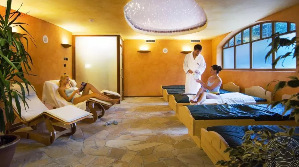 Viešbutis „CARLO MAGNO HOTEL & SPA RESORT“
