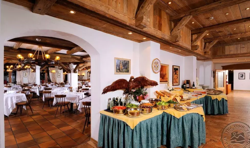 Viešbutis „CARLO MAGNO HOTEL & SPA RESORT“
