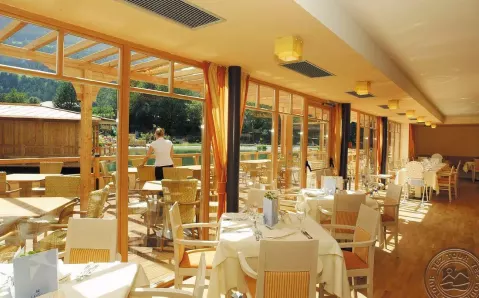 Viešbutis „LIDO EHRENBURGERHOF FALKENSTEINER FAMILYHOTEL“