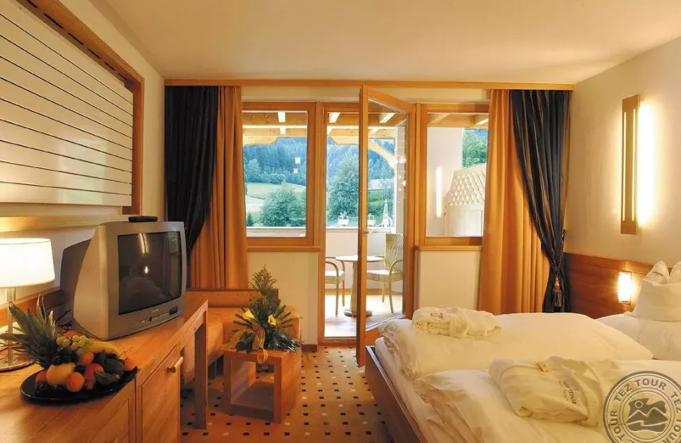 Viešbutis „LIDO EHRENBURGERHOF FALKENSTEINER FAMILYHOTEL“