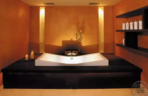 Viešbutis „LIDO EHRENBURGERHOF FALKENSTEINER FAMILYHOTEL“