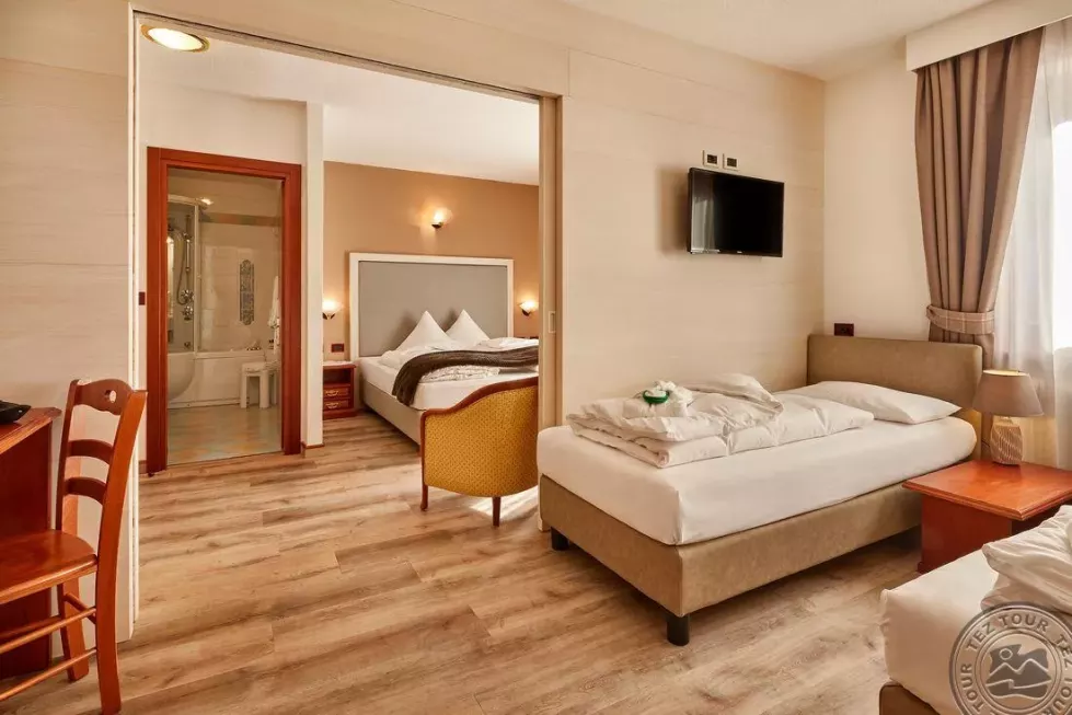 Viešbutis „ASTORIA HOTEL“