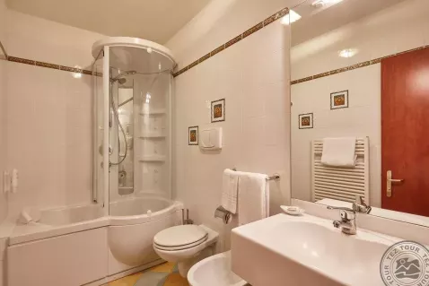 Viešbutis „ASTORIA HOTEL“