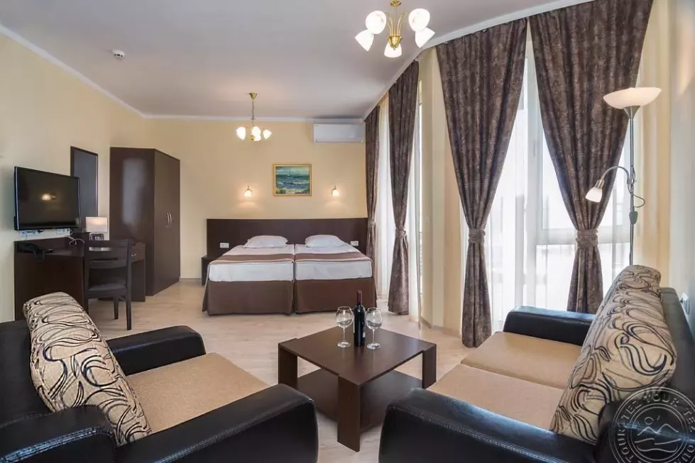 Viešbutis „ROME PALACE DELUXE“ (Saulėtasis krantas, Burgasas, Bulgarija)