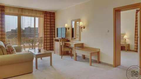 Viešbutis „DIT MAJESTIC BEACH RESORT“ (Saulėtasis krantas, Burgasas, Bulgarija)