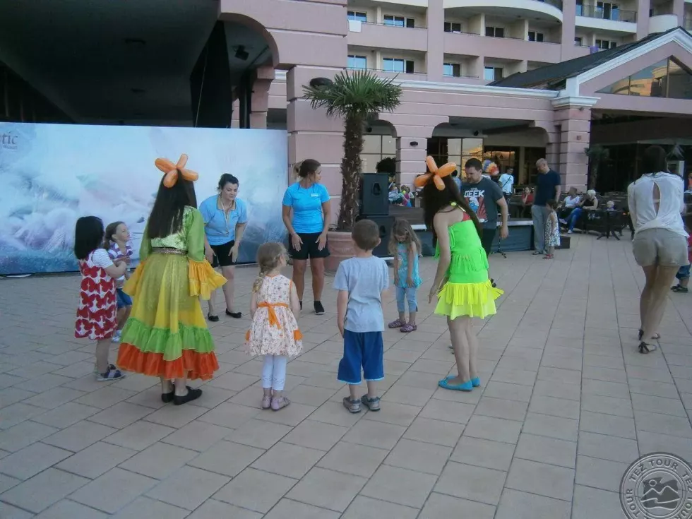 Viešbutis „DIT MAJESTIC BEACH RESORT“ (Saulėtasis krantas, Burgasas, Bulgarija)