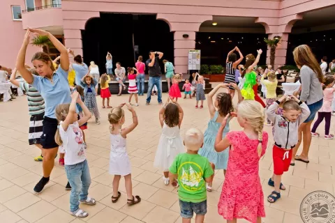Viešbutis „DIT MAJESTIC BEACH RESORT“ (Saulėtasis krantas, Burgasas, Bulgarija)