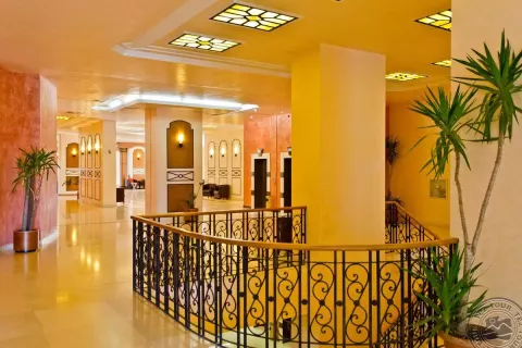 Viešbutis „DIT MAJESTIC BEACH RESORT“ (Saulėtasis krantas, Burgasas, Bulgarija)