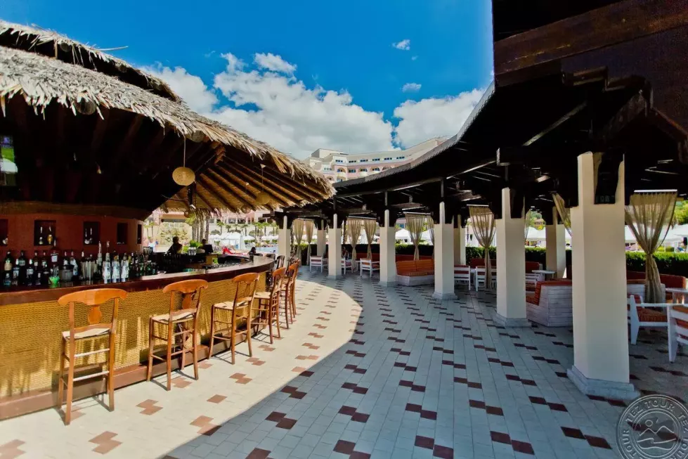 Viešbutis „DIT MAJESTIC BEACH RESORT“ (Saulėtasis krantas, Burgasas, Bulgarija)