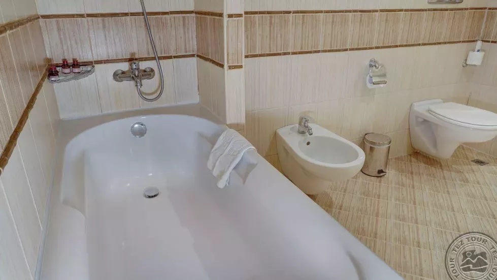 Viešbutis „DIT MAJESTIC BEACH RESORT“ (Saulėtasis krantas, Burgasas, Bulgarija)