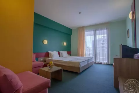 Viešbutis „KIPARISITE“ (Saulėtasis krantas, Burgasas, Bulgarija)