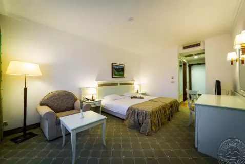 Viešbutis „HELENA PARK“ (Saulėtasis krantas, Burgasas, Bulgarija)