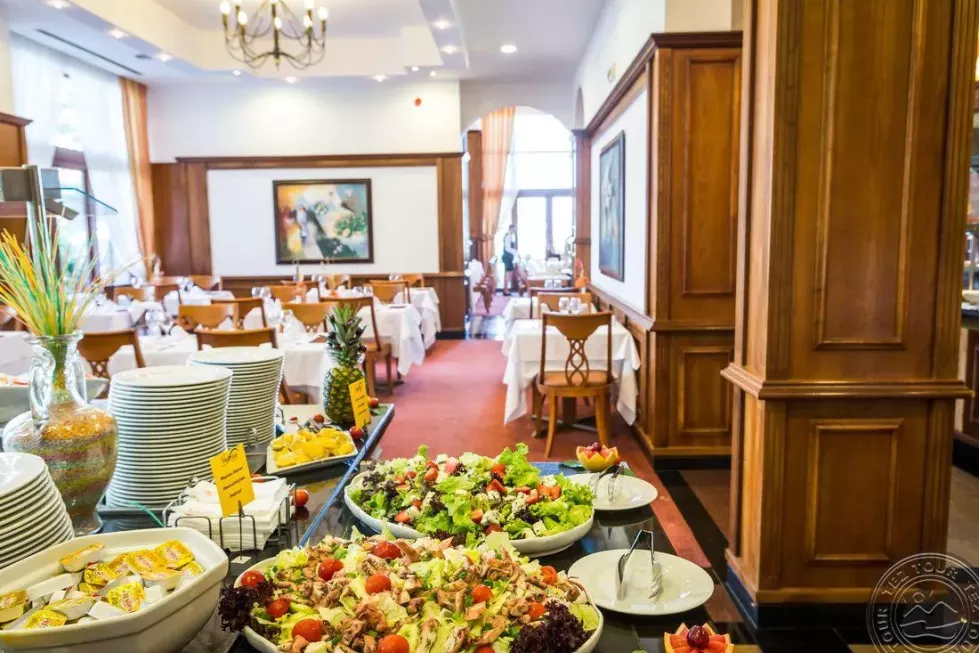 Viešbutis „HELENA PARK“ (Saulėtasis krantas, Burgasas, Bulgarija)