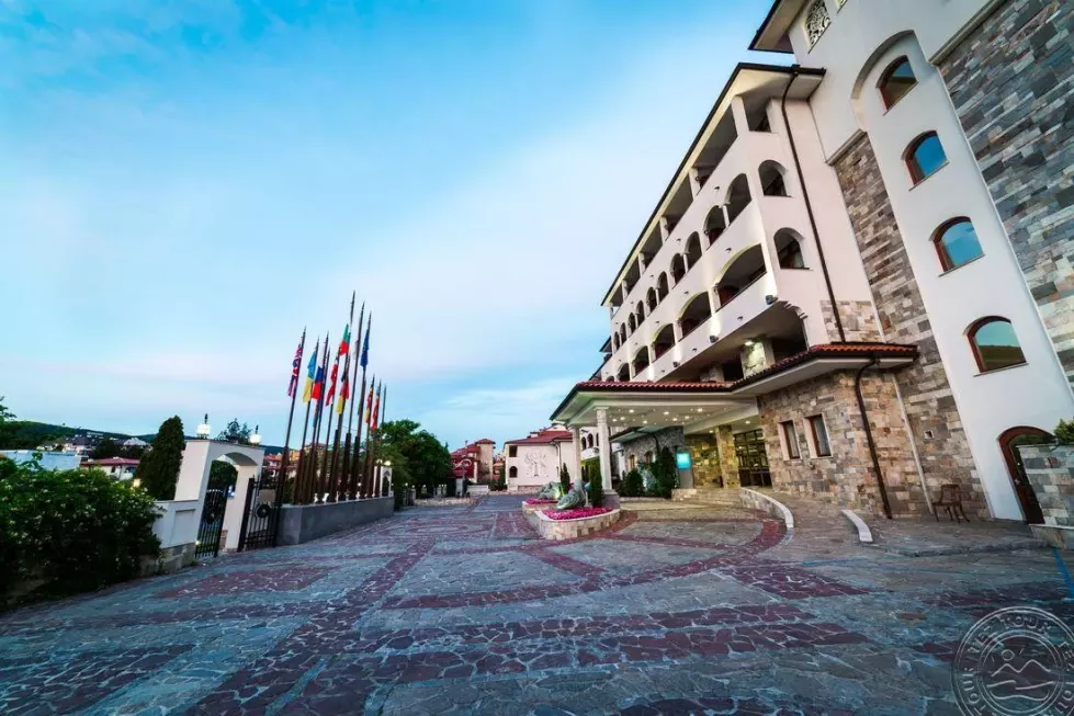 Viešbutis „HELENA PARK“ (Saulėtasis krantas, Burgasas, Bulgarija)