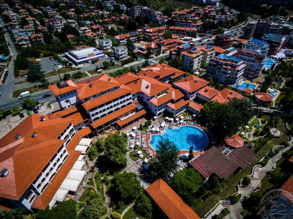 Viešbutis „HELENA PARK“ (Saulėtasis krantas, Burgasas, Bulgarija)