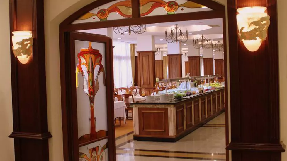 Viešbutis „HELENA PARK“ (Saulėtasis krantas, Burgasas, Bulgarija)